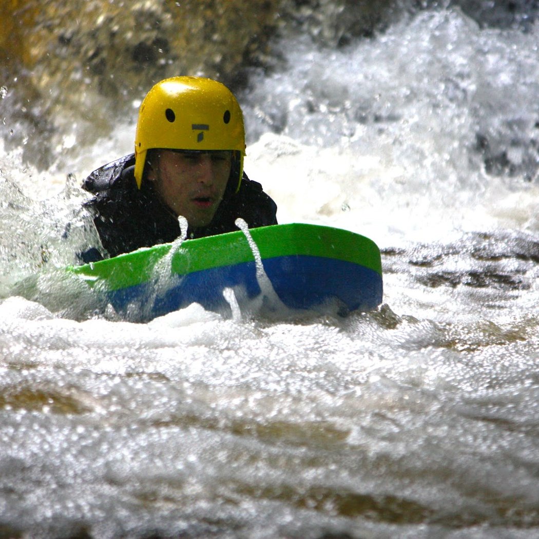 Adrénaline Rafting Morvan : Rafting, Hydrospeed, Canoé/Kayak-raft dans la Nièvre en Bourgogne. EVG/EVJF 4