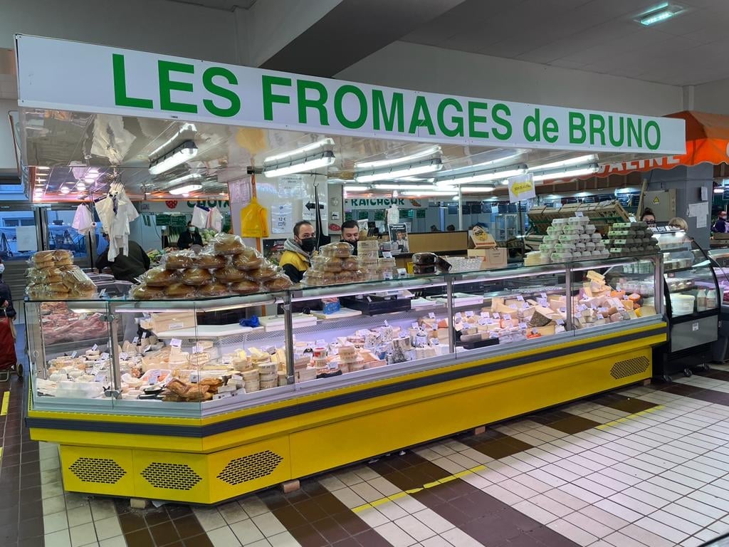 Marché Villebois-Mareuil (Bécon) 1