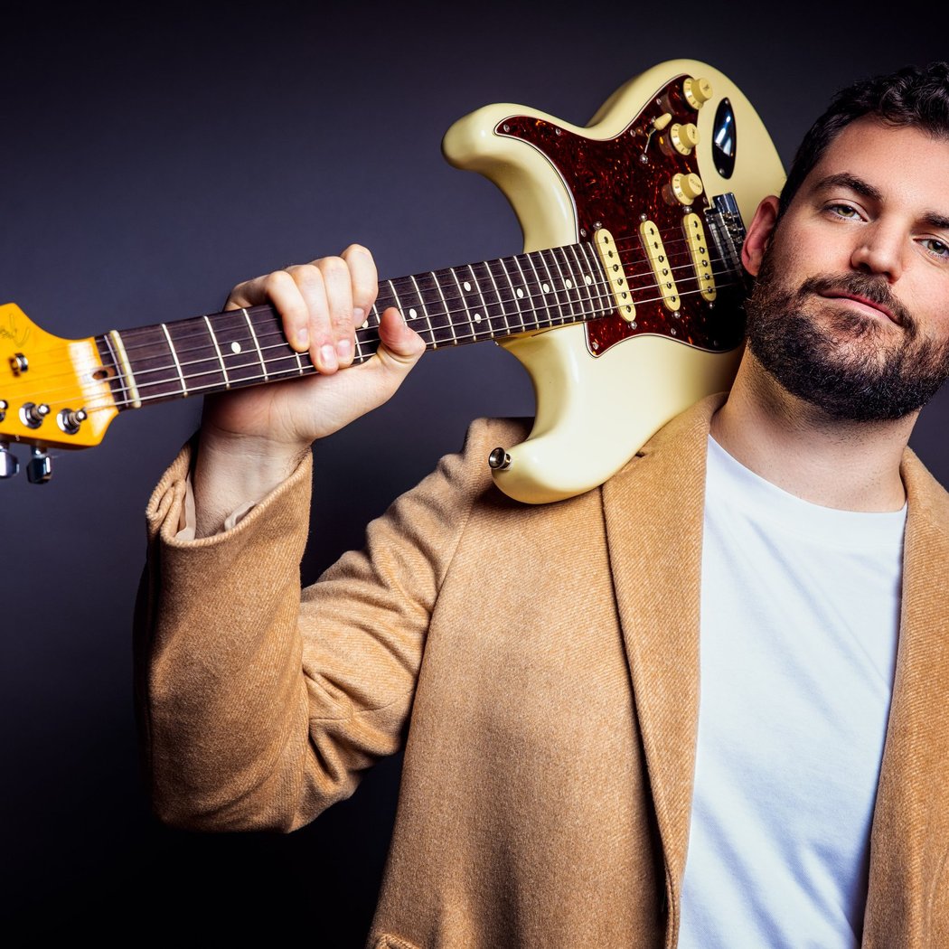 Fall Friday Night Music Series ft. Julian Love
