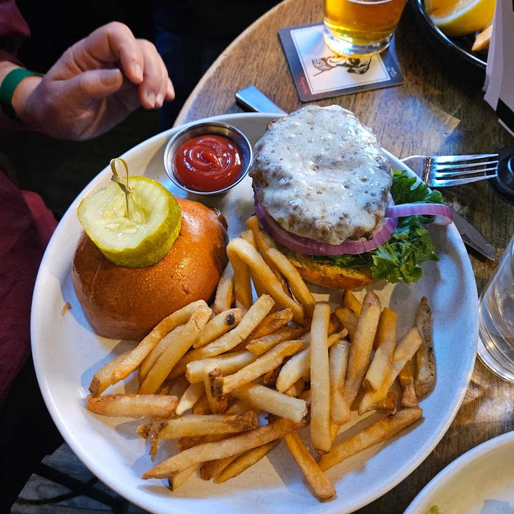 Half Pint Bar Trivia Night 3