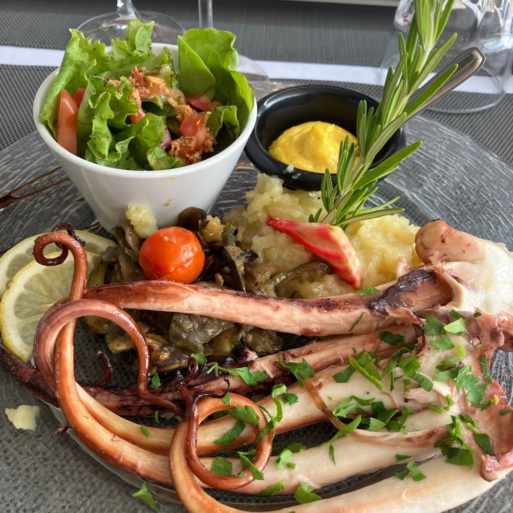 U PRIMU Restaurant 3