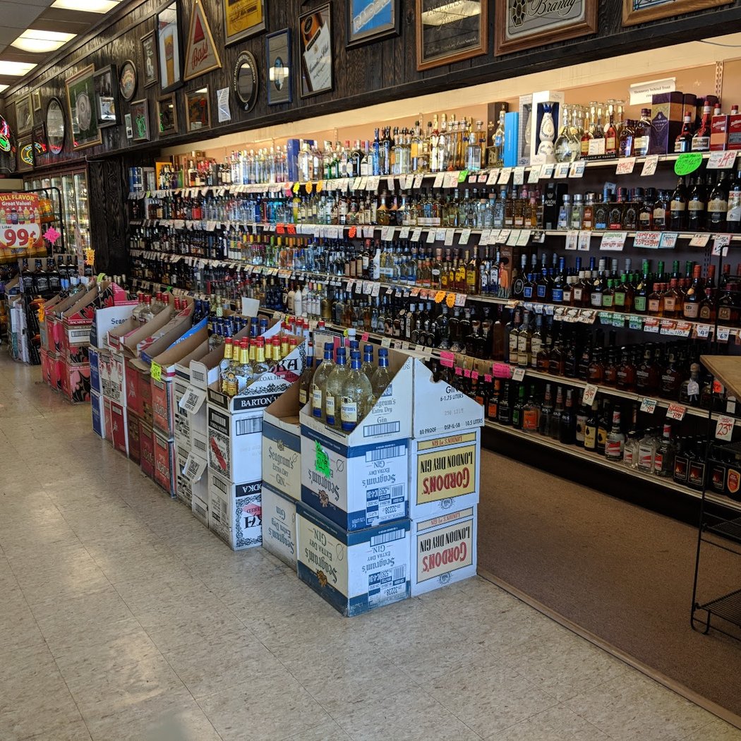 Marina Liquor & Deli 3