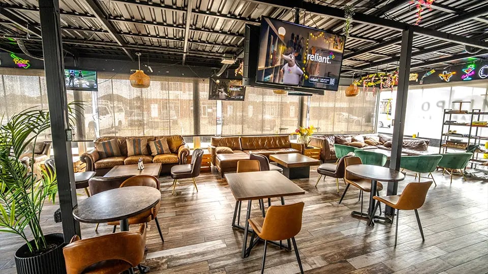 Midpoint Bar and Eatery 4
