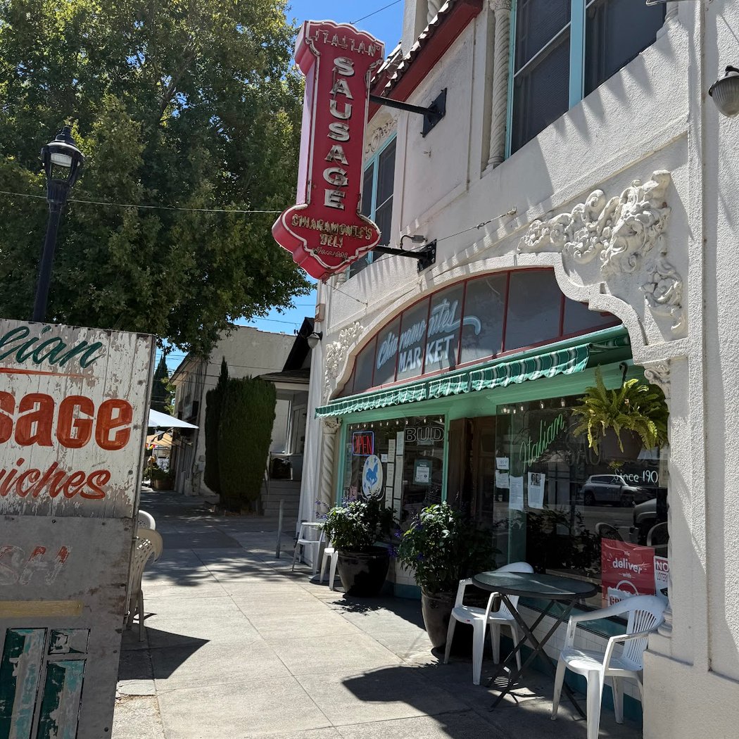 Chiaramonte's Deli & Sausages 2
