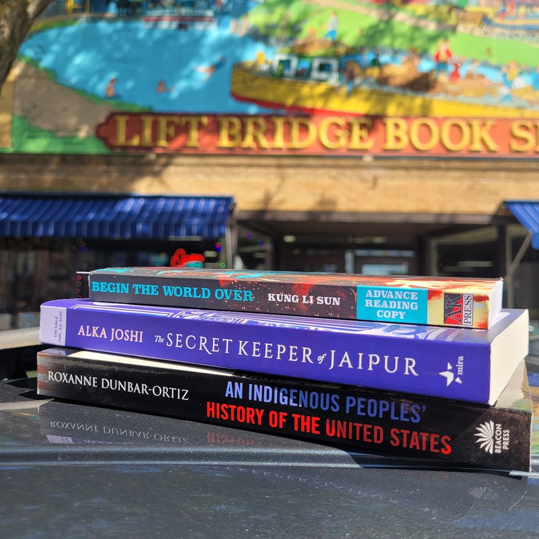 Lift Bridge Book Shop 1