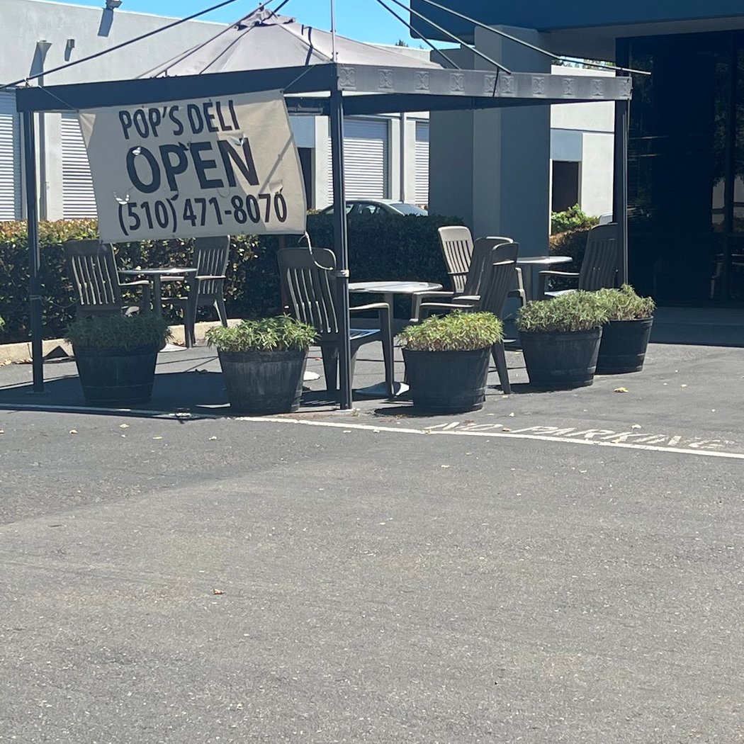 Pop's Deli & Grill 2