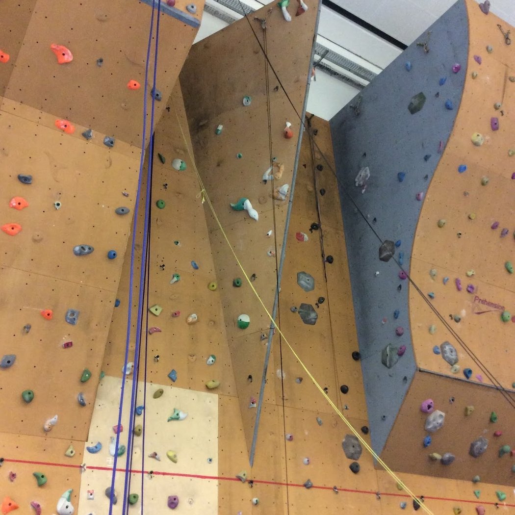 Gymnase des Cent-Gardes 3
