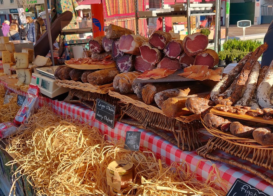 Market downtown 1