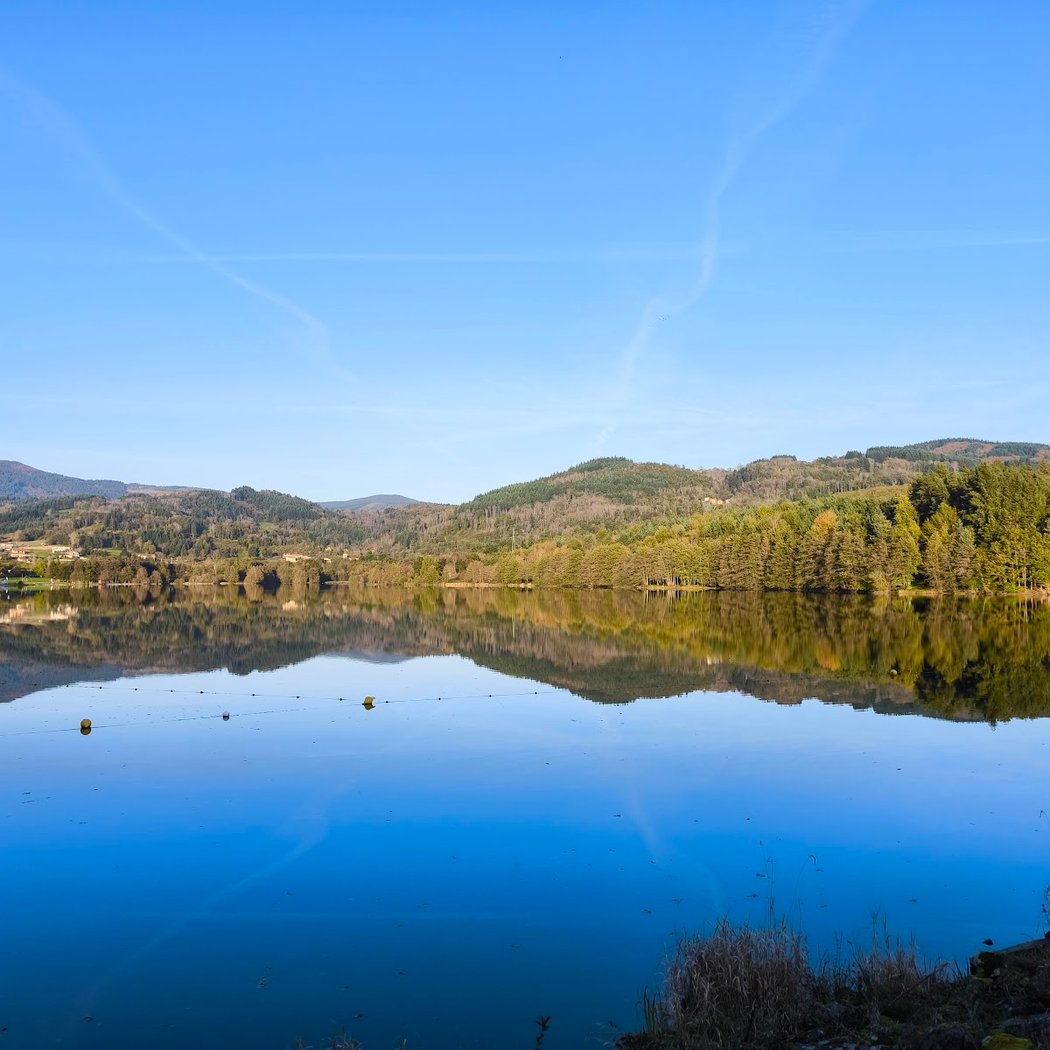 Lac d'Aubusson d'Auvergne 2