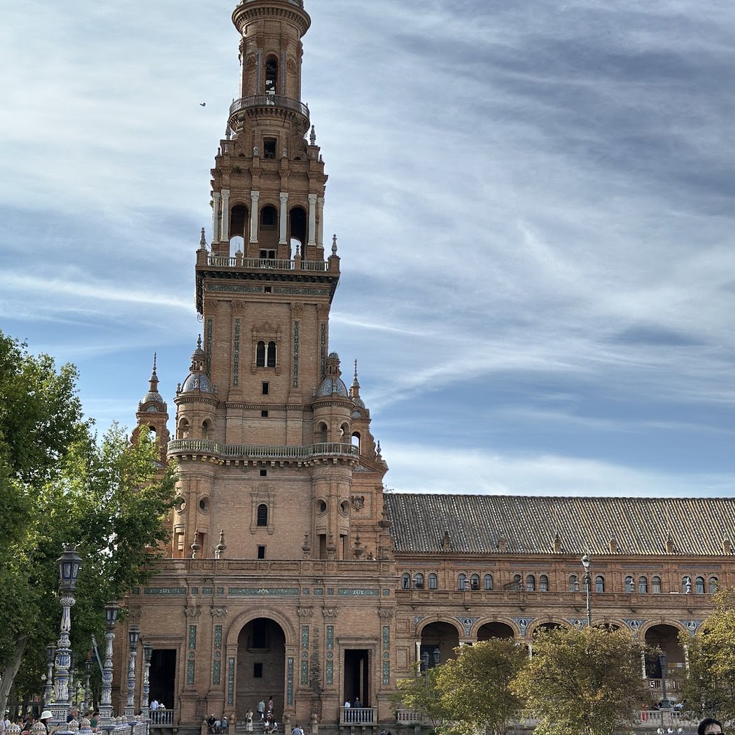 Pl. España 3