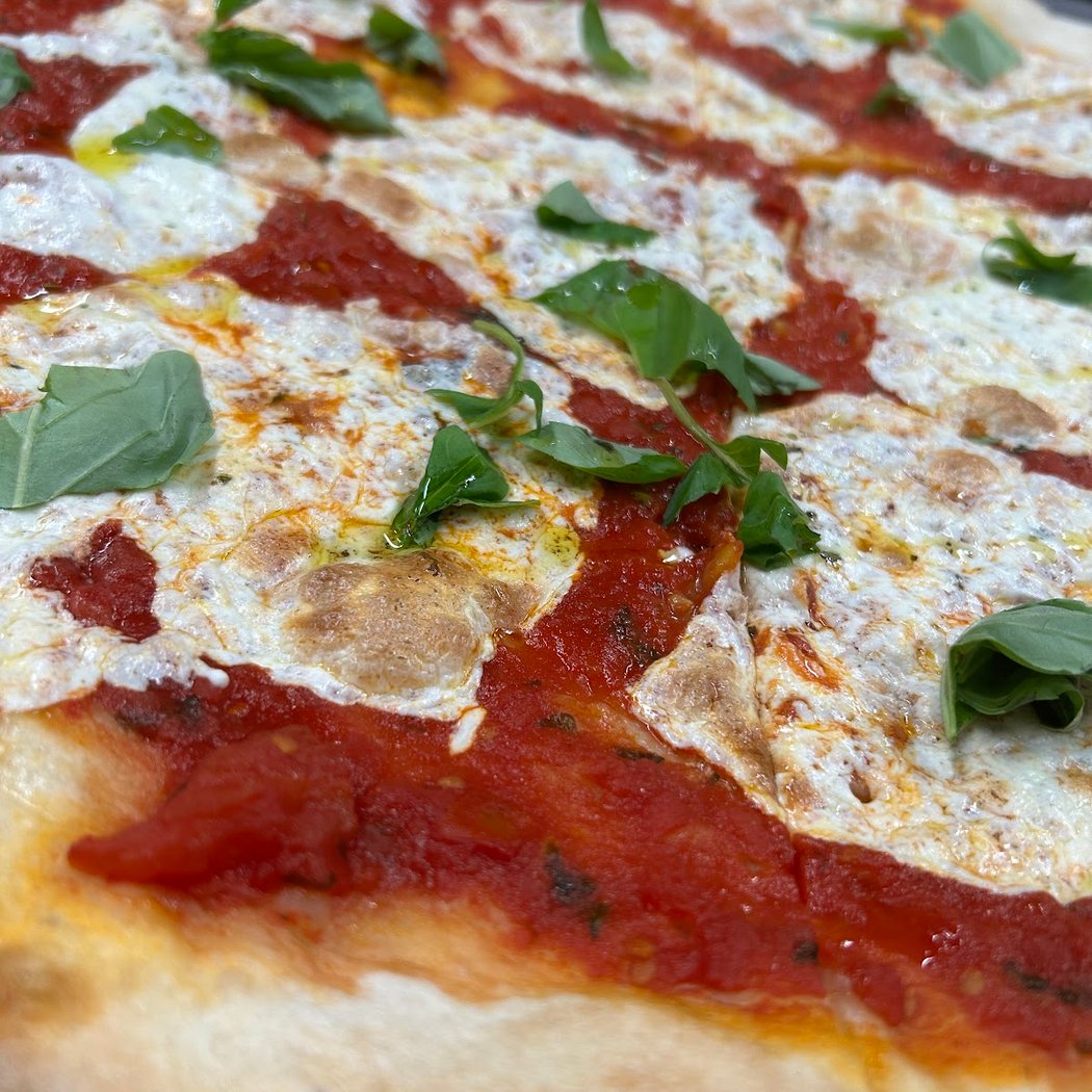 Tino's Pizza 1
