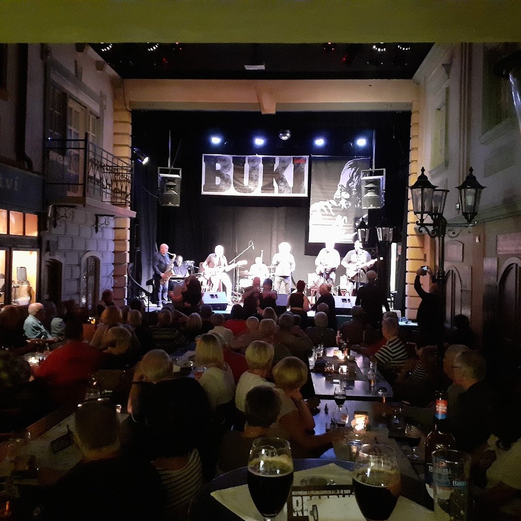Koncert tří plzeňských kapel 2