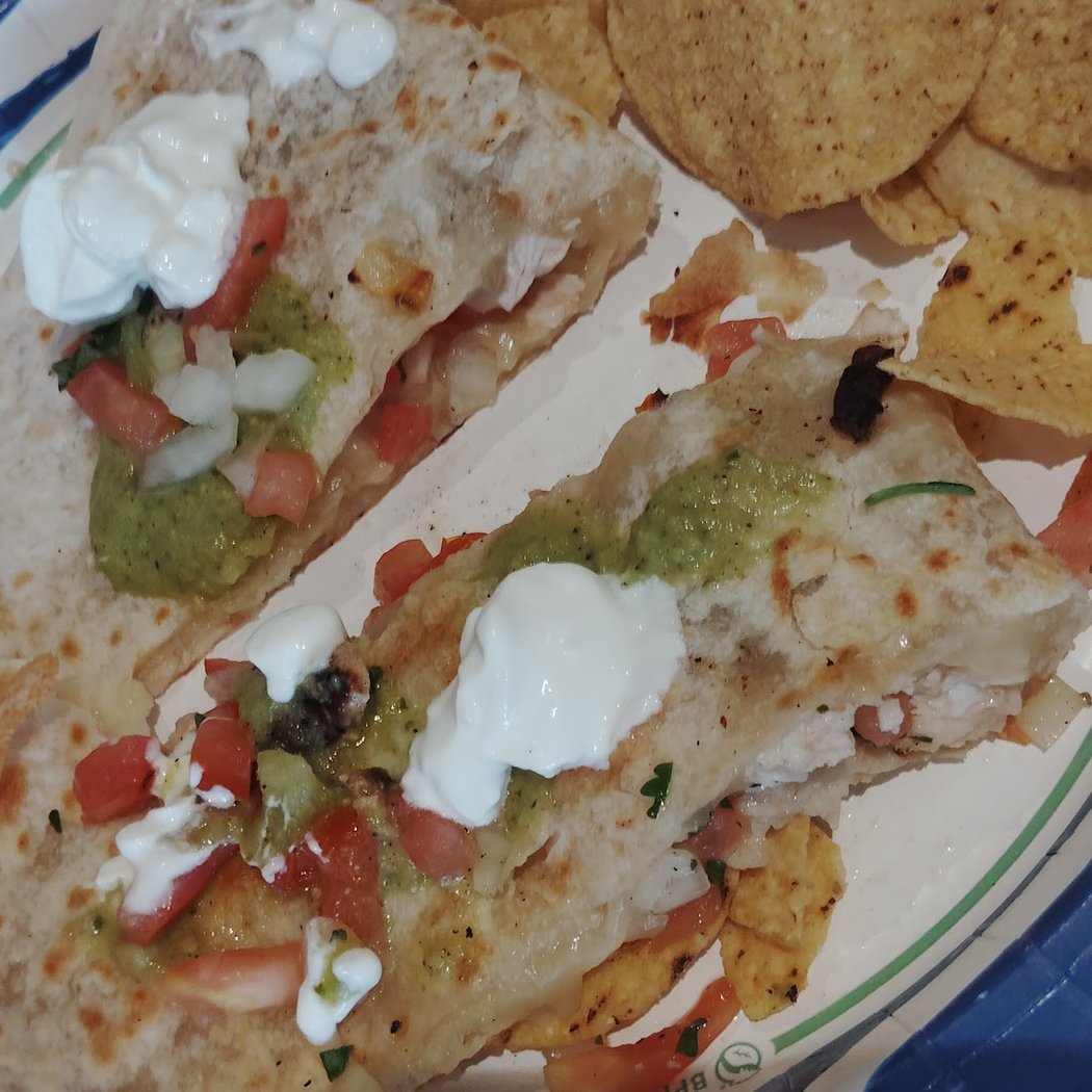 Casa Gourmet Burritos 3