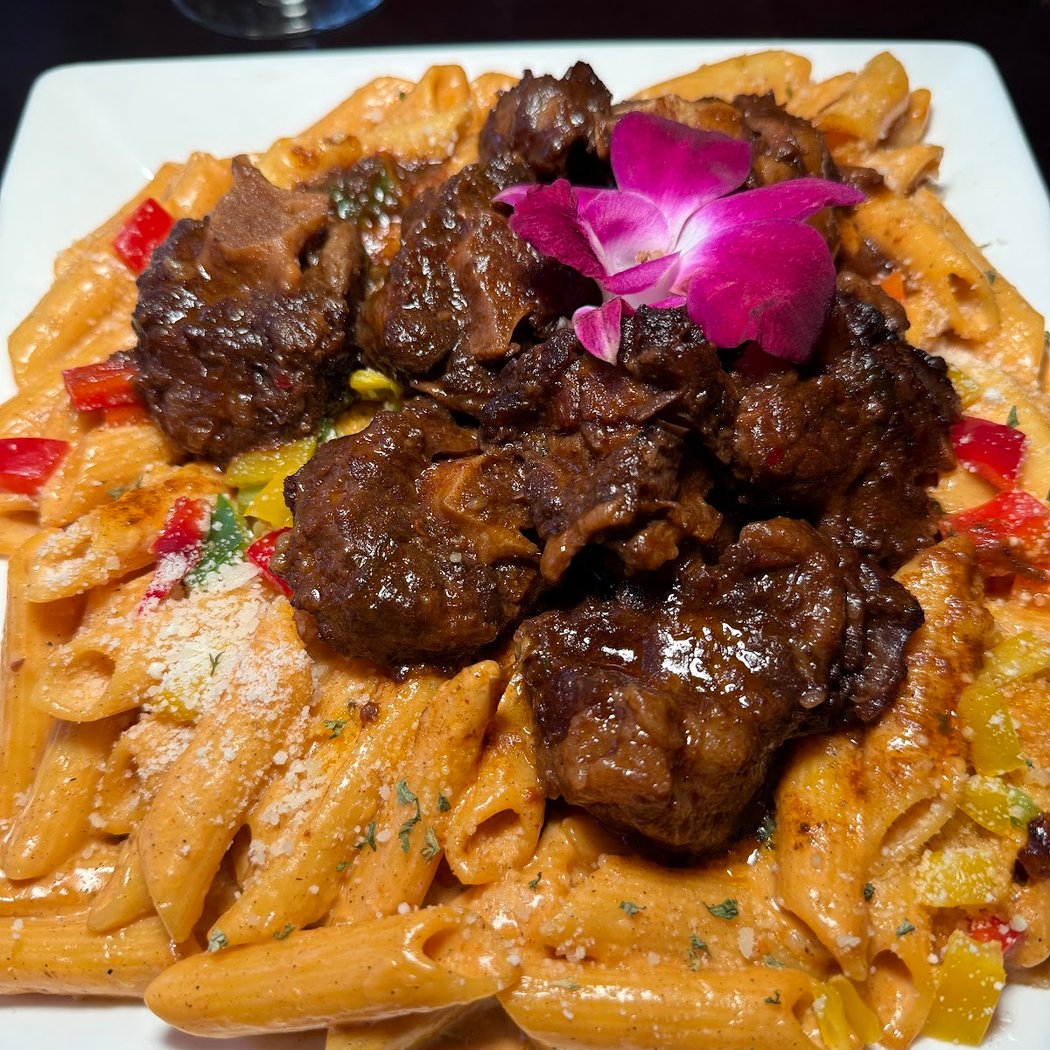 Drips Restaurant and Lounge 1