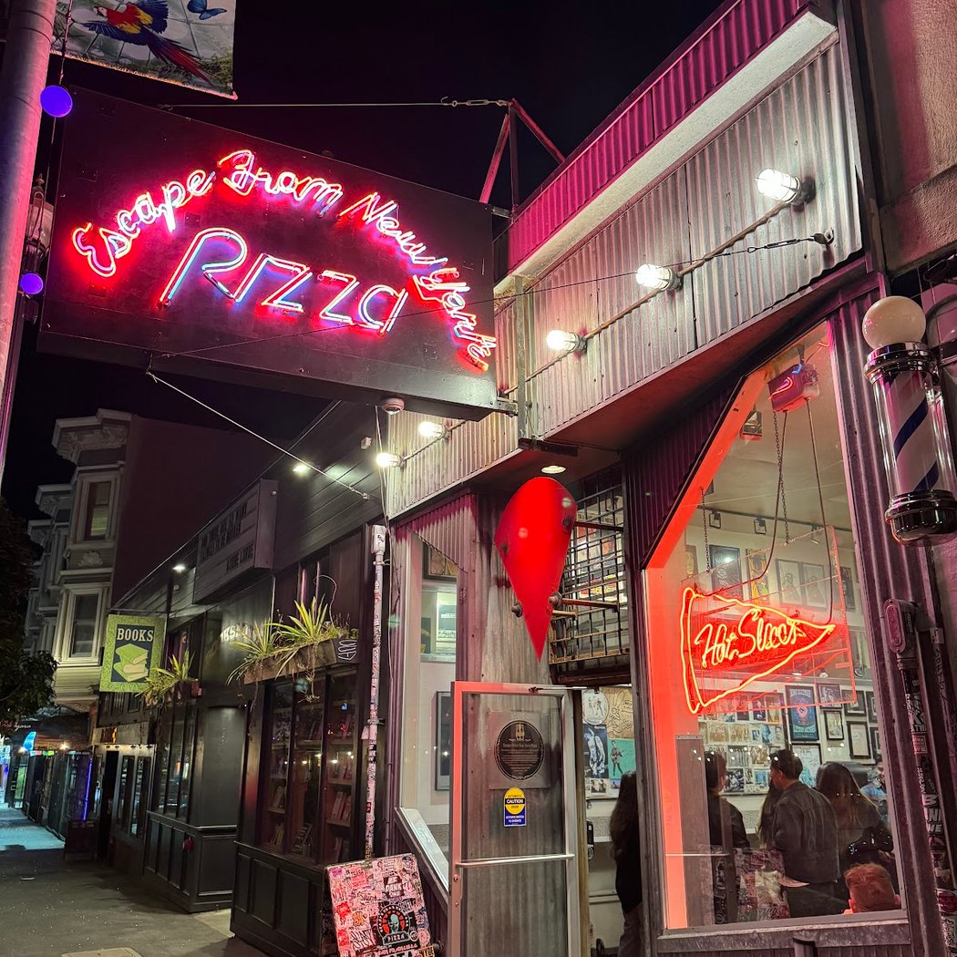 Escape From New York Pizza 3