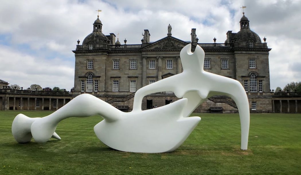 Henry Moore: Monumental Nature 4