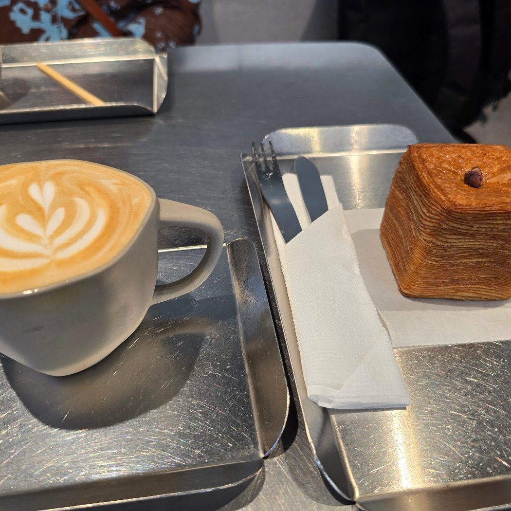 Rang Rang Coffee - Hai Bà Trưng 1