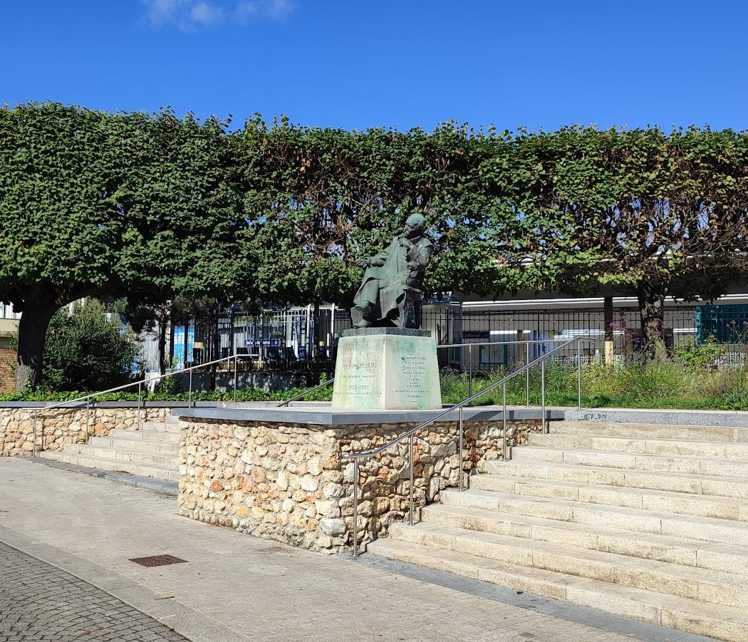 Square André Theuriet 2