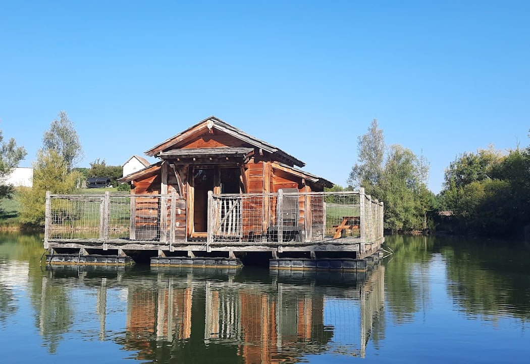 Floating Shacks PELISSE LAKE 1