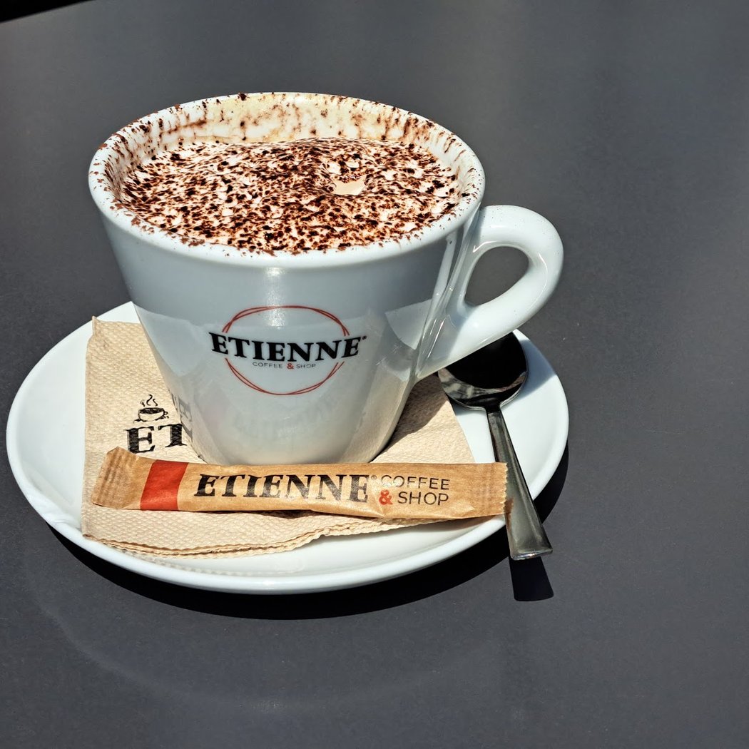 ETIENNE Coffee & Shop Bayonne 1