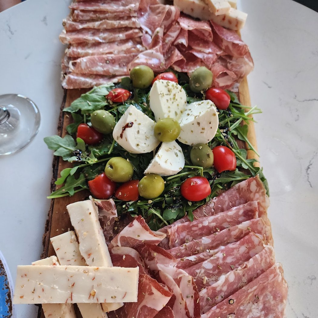 Mediterranean Restaurant & Bar - Relax Lounge 1