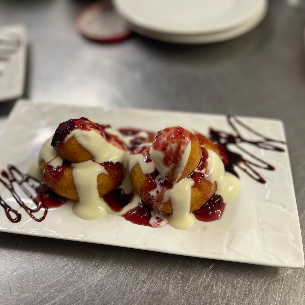 Restaurant La Dana și Ciorbiță 3