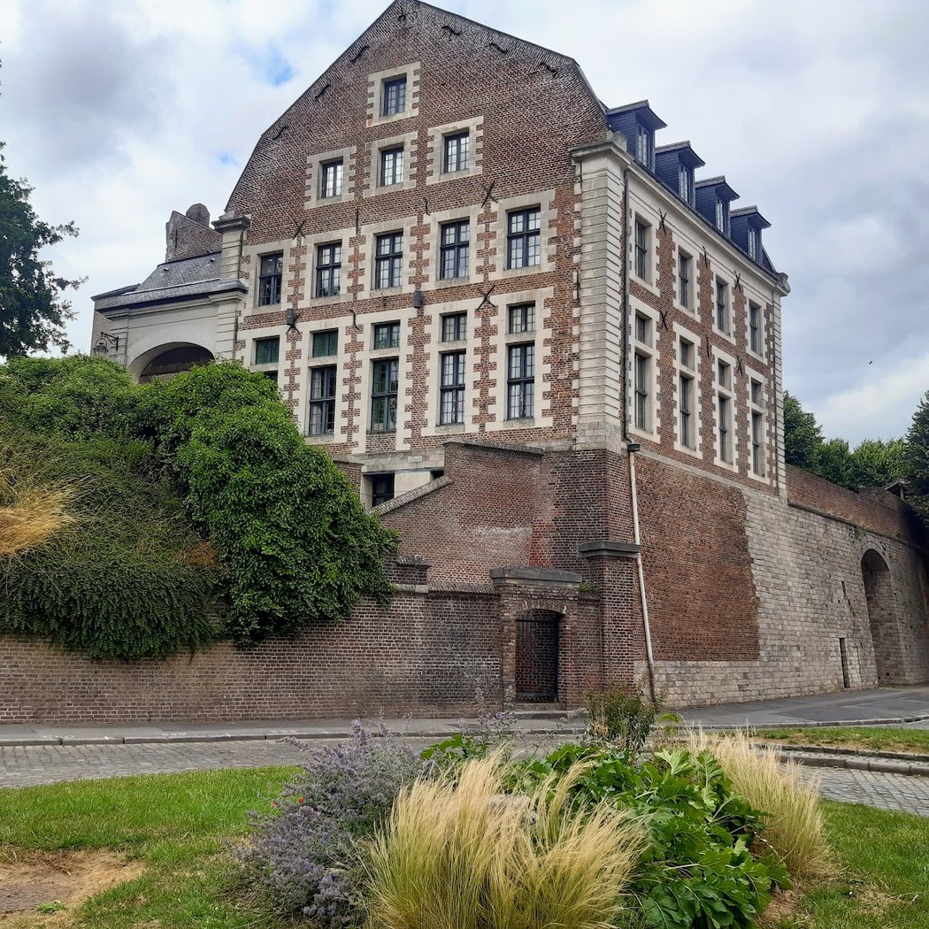 13e grande brocante du château de Selles 2