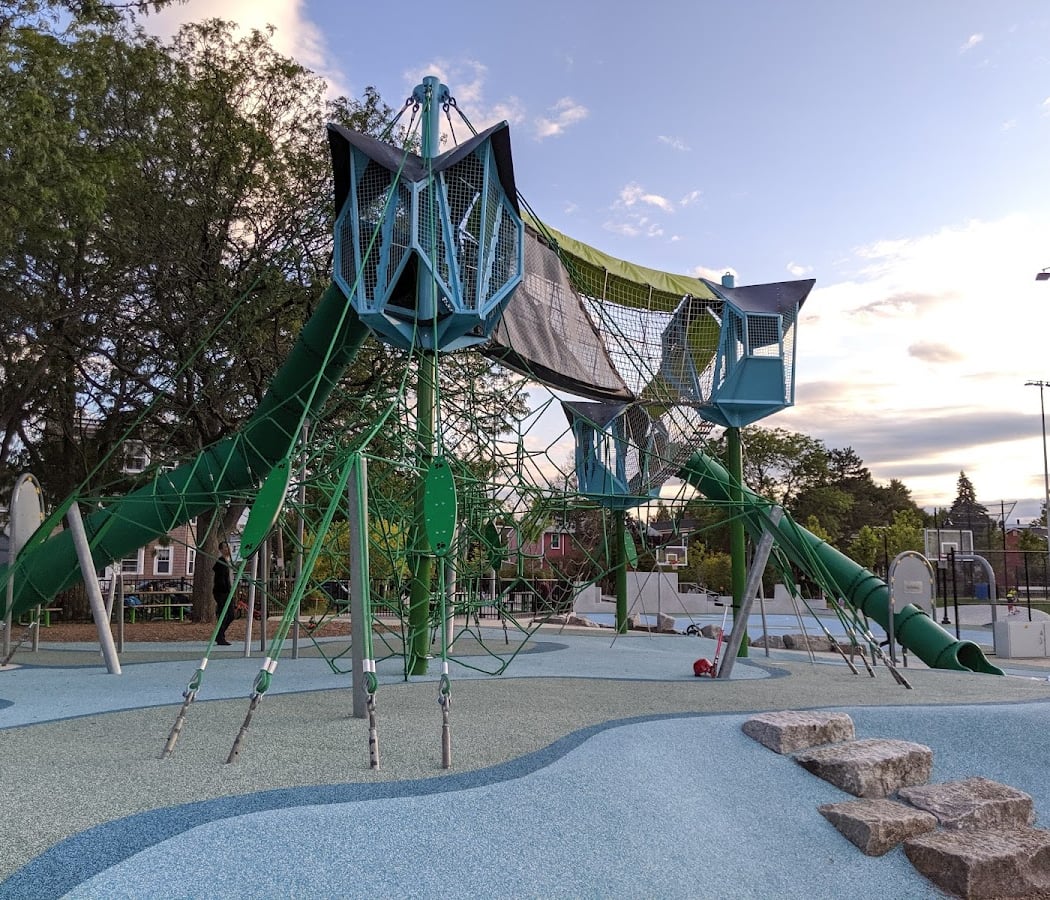 Lincoln Park 1