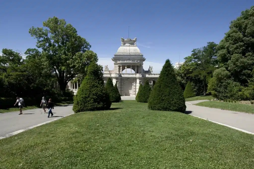 Zoological Gardens 3