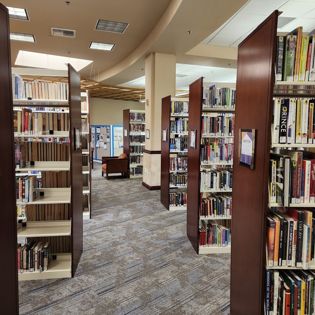 Aliante Library 1