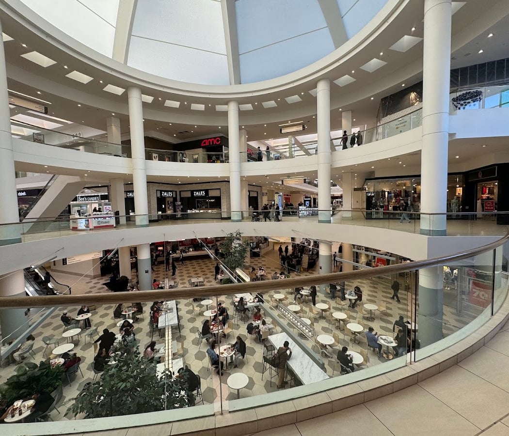 Burbank Town Center 1