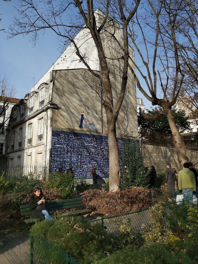 Get Lost in Rue Lepic's Charm 3