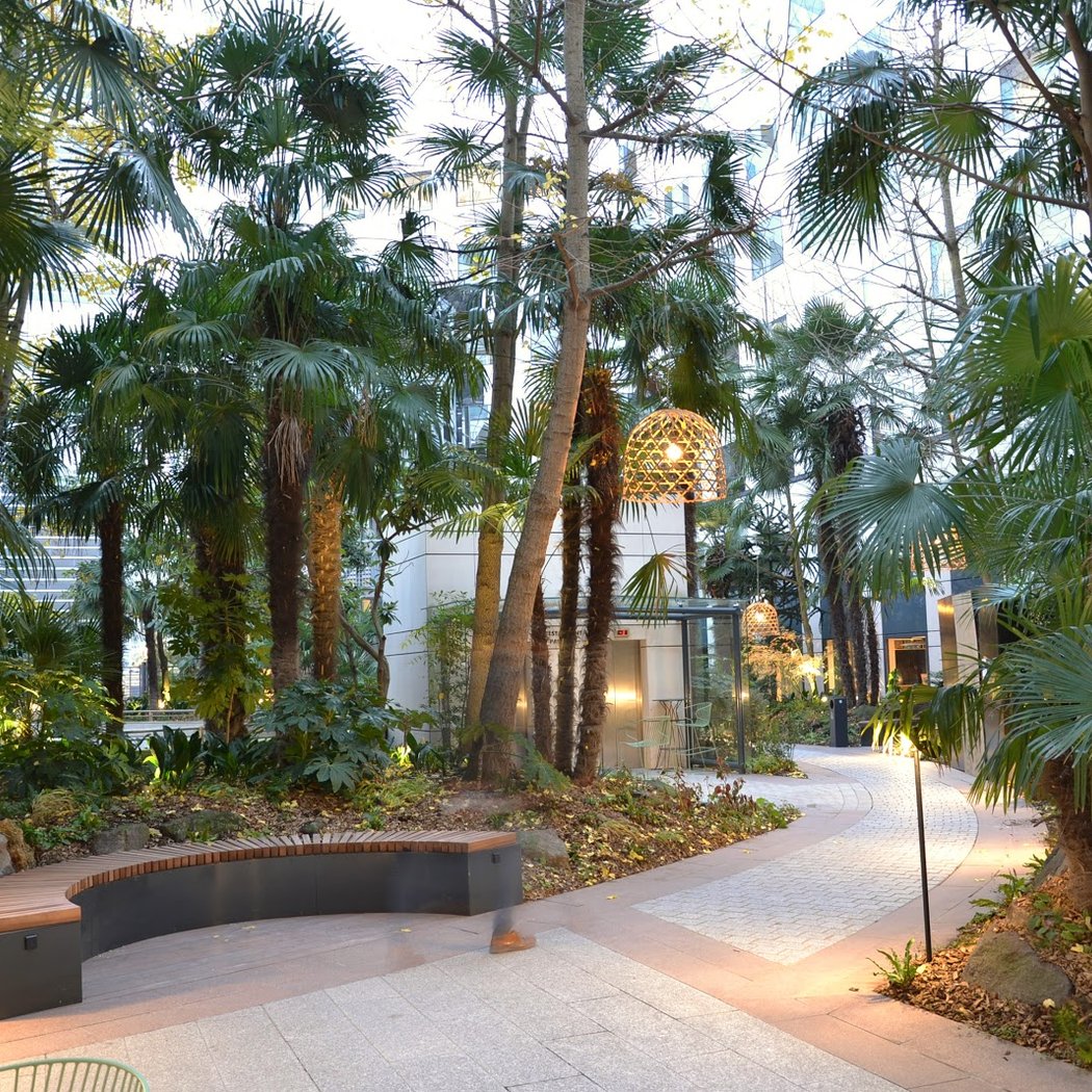 Colisée Gardens 1
