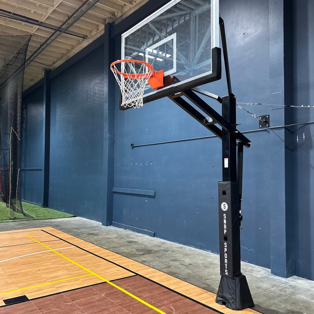 Saturday Night Lights - Adult Co-Ed Basketball Pickup Games 1