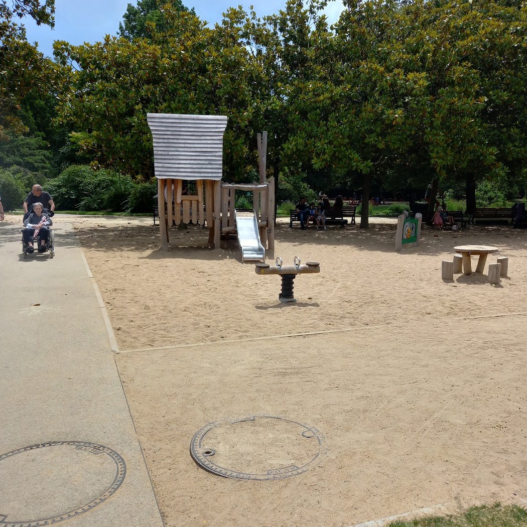 Aire de jeux 1