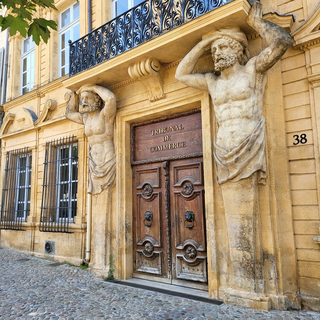 Cours Mirabeau 3