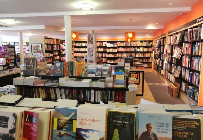 Librairie L'aire de Broca 3