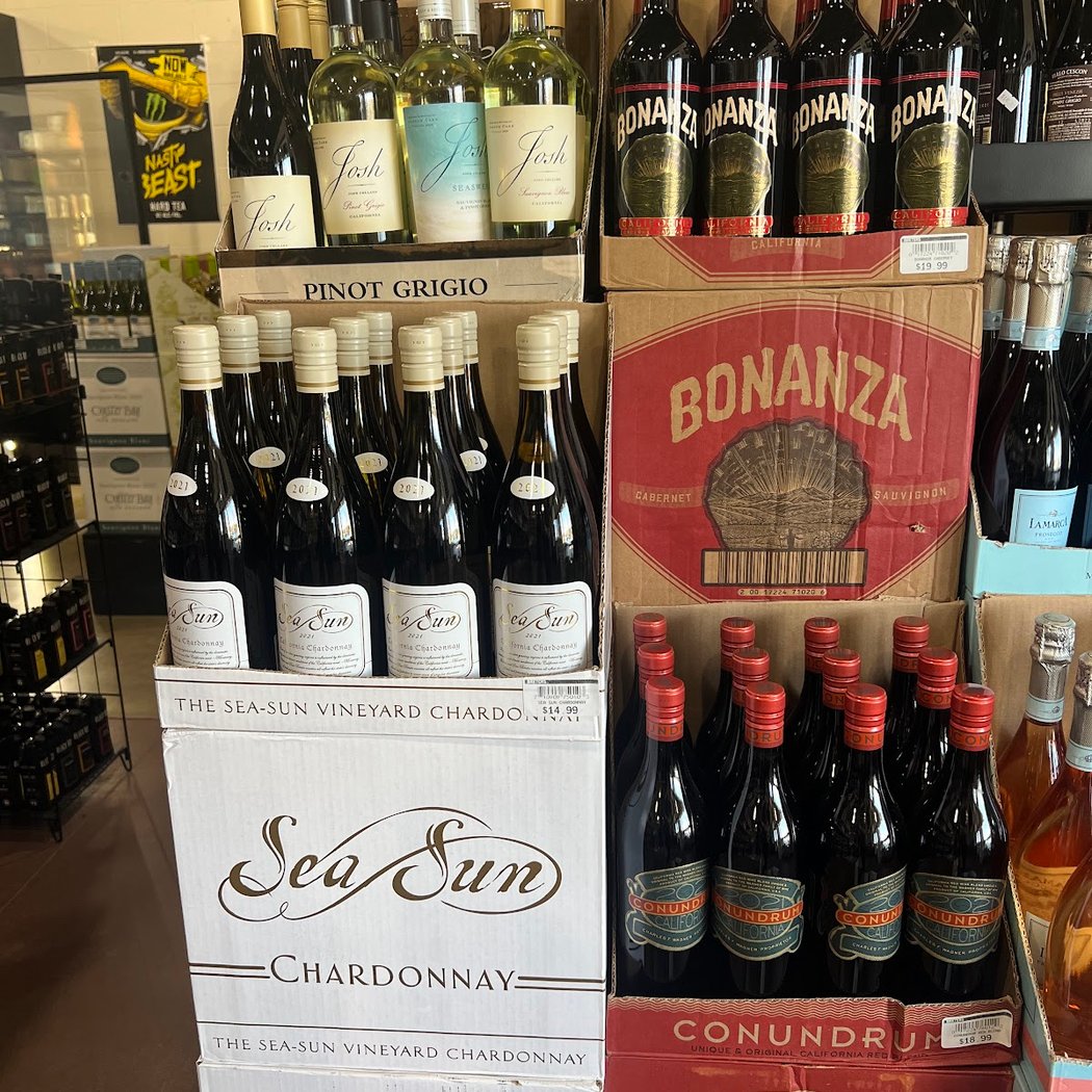 BAXTER’S LIQUOR, CRAFT BEER & WINE 3