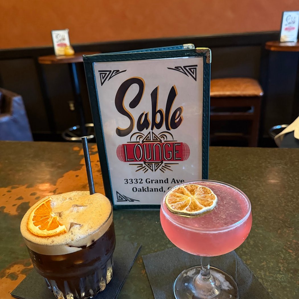 Sable Lounge 2