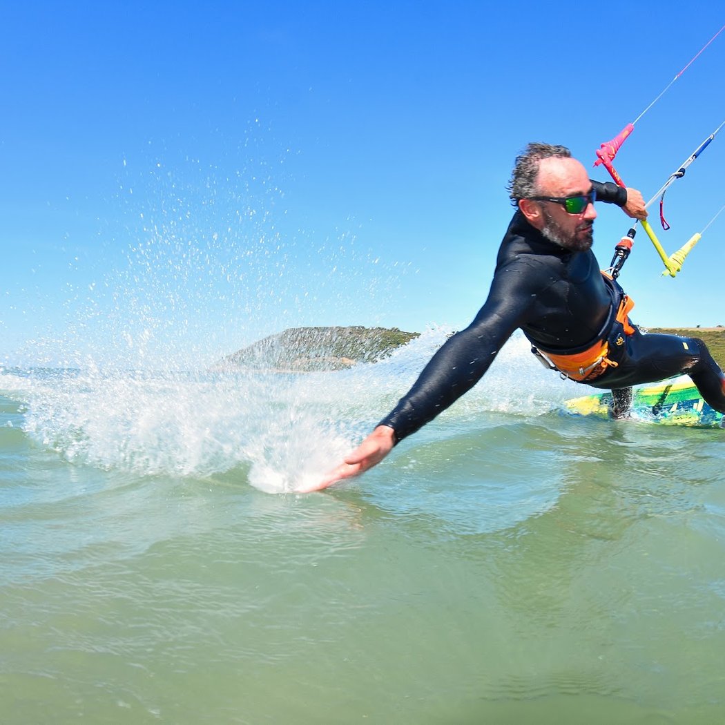Kite's Cool École De Kitesurf Et Wingfoil Bretagne, Super School Located Opposite Du Spot 1