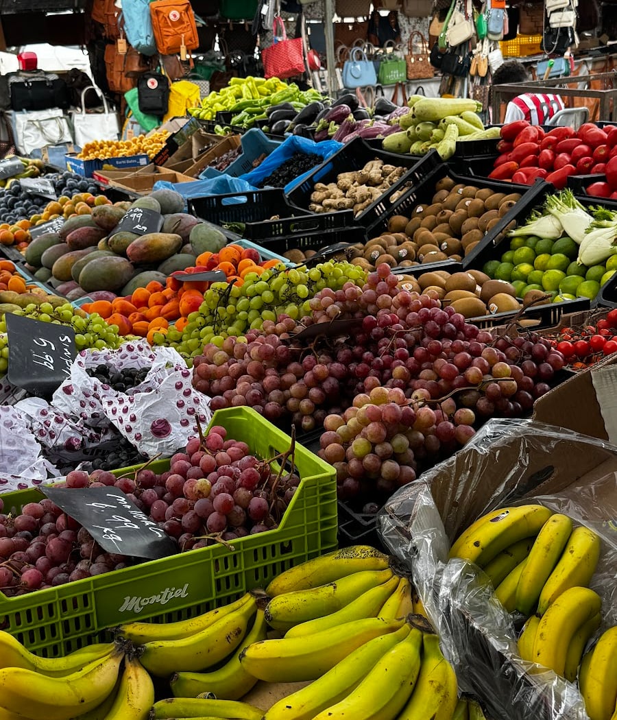 A mountain market 1