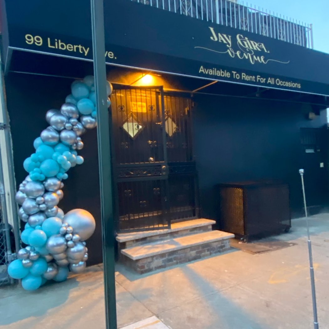 Jay Girl Venue 2