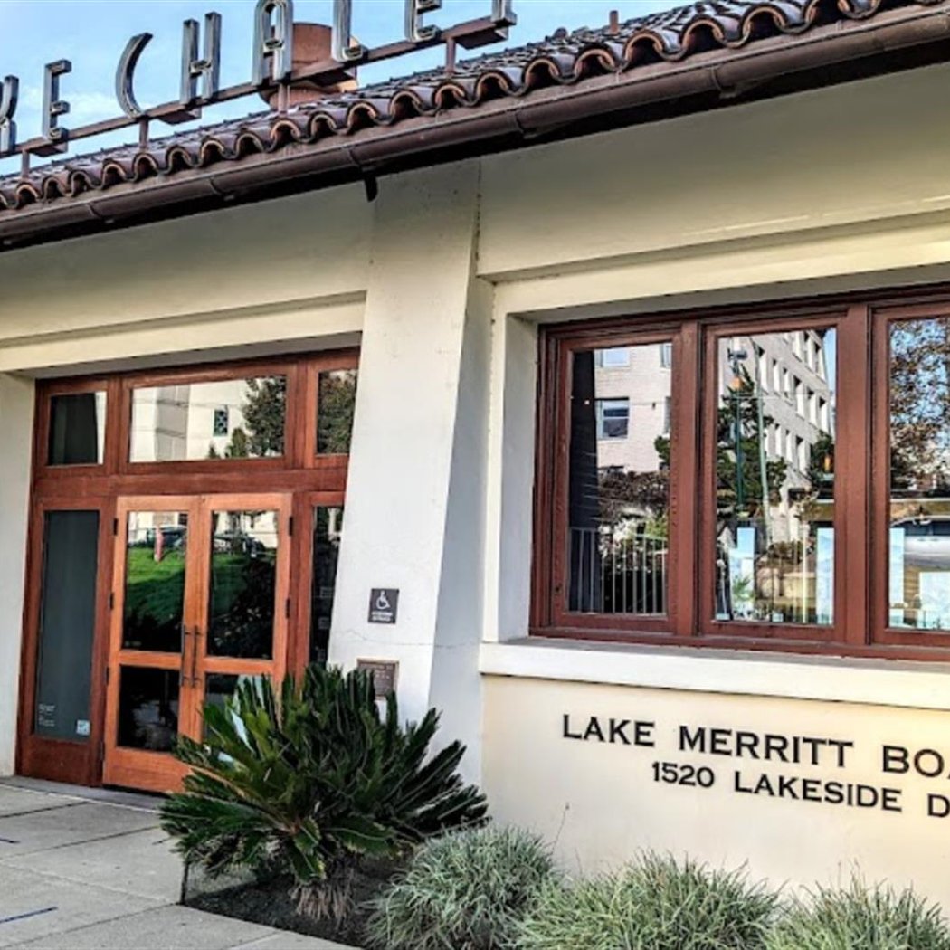 The Lake Chalet Seafood Bar & Grill 1