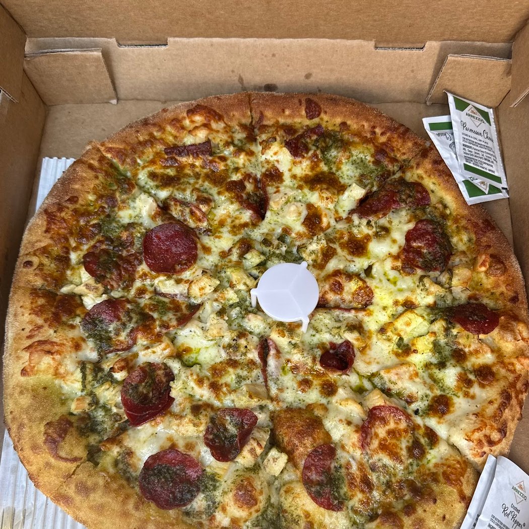 Seniore’s Pizza 3