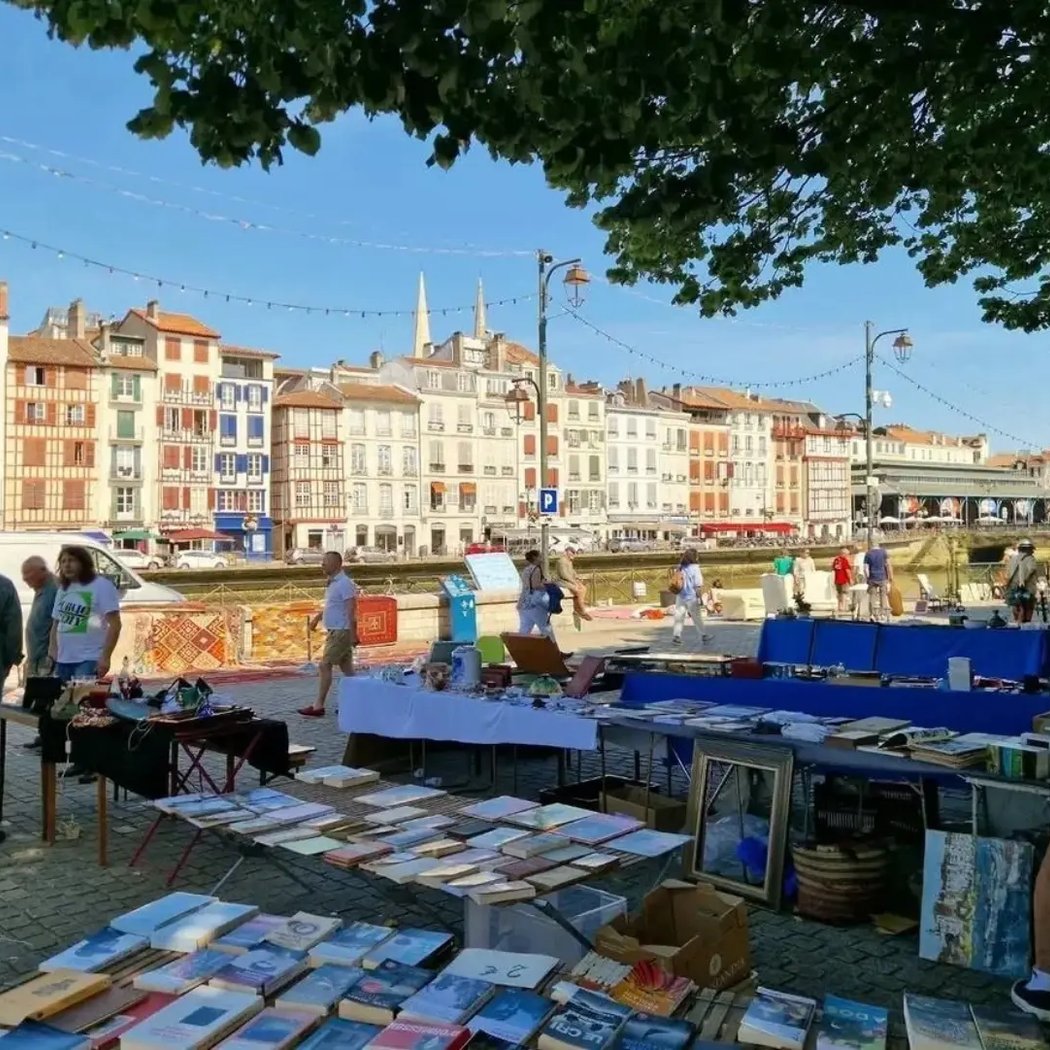 Brocante du vendredi 1