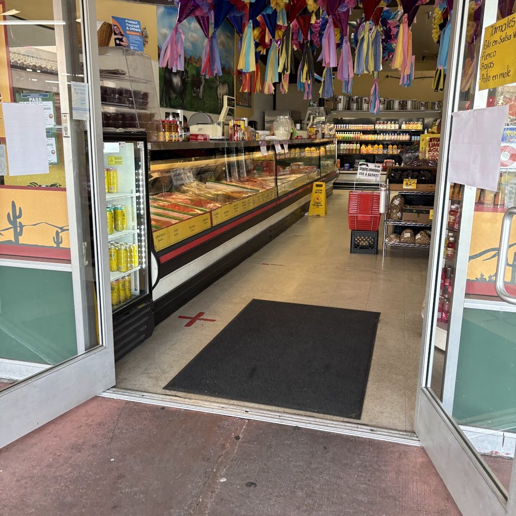 El Coyote Market & Deli 2