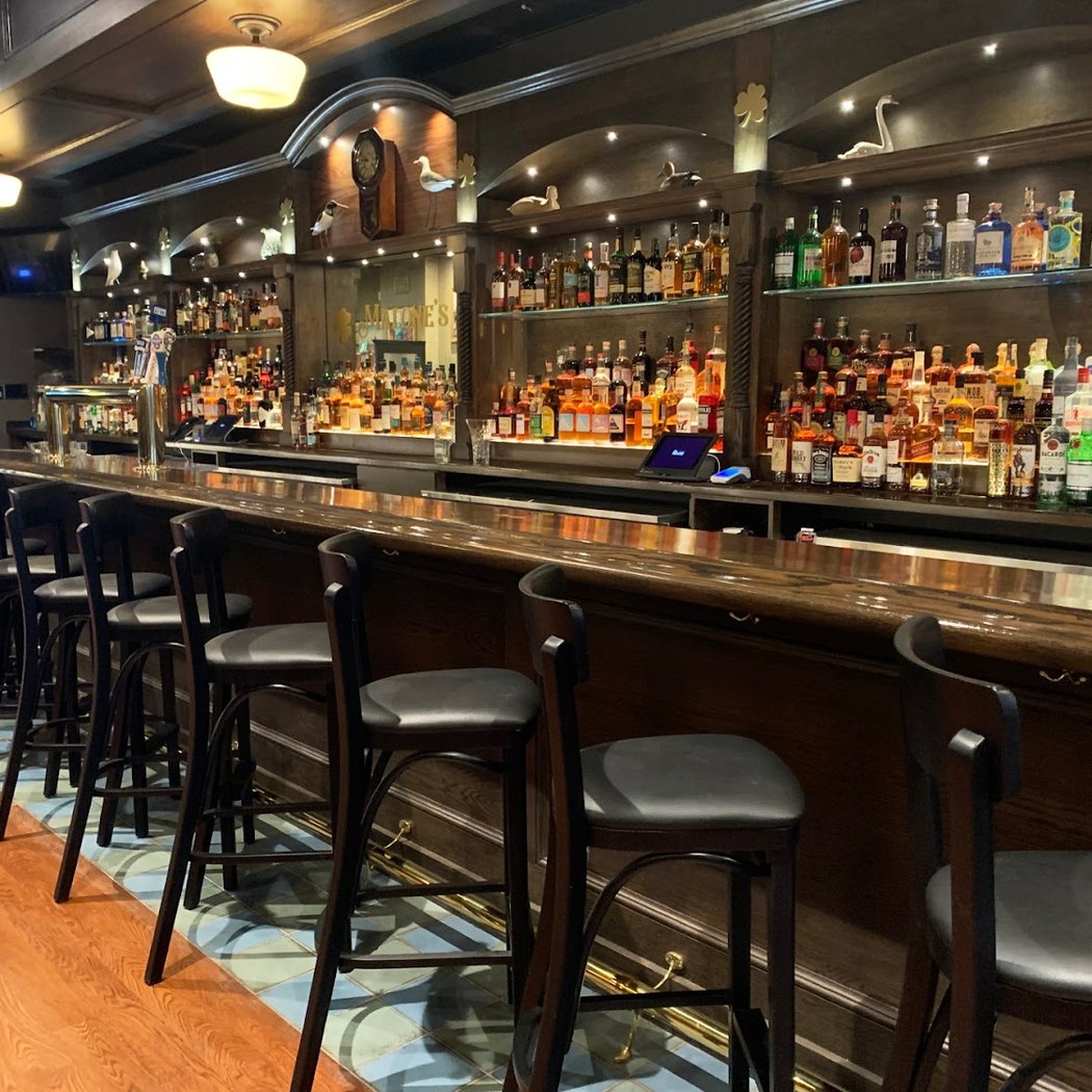 Malone's Irish Bar & Restaurant 2