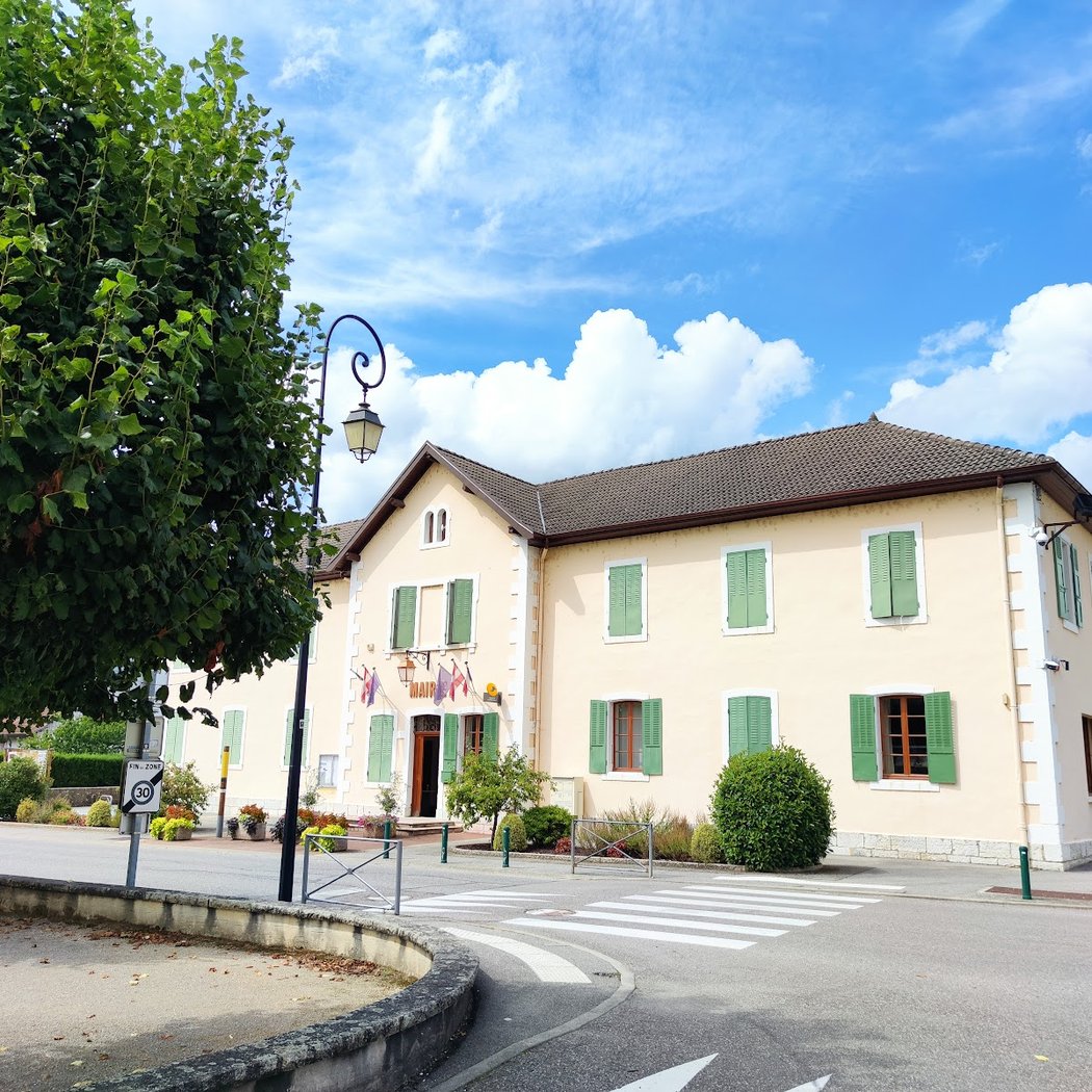 Mairie de Vallières-sur-Fier 2