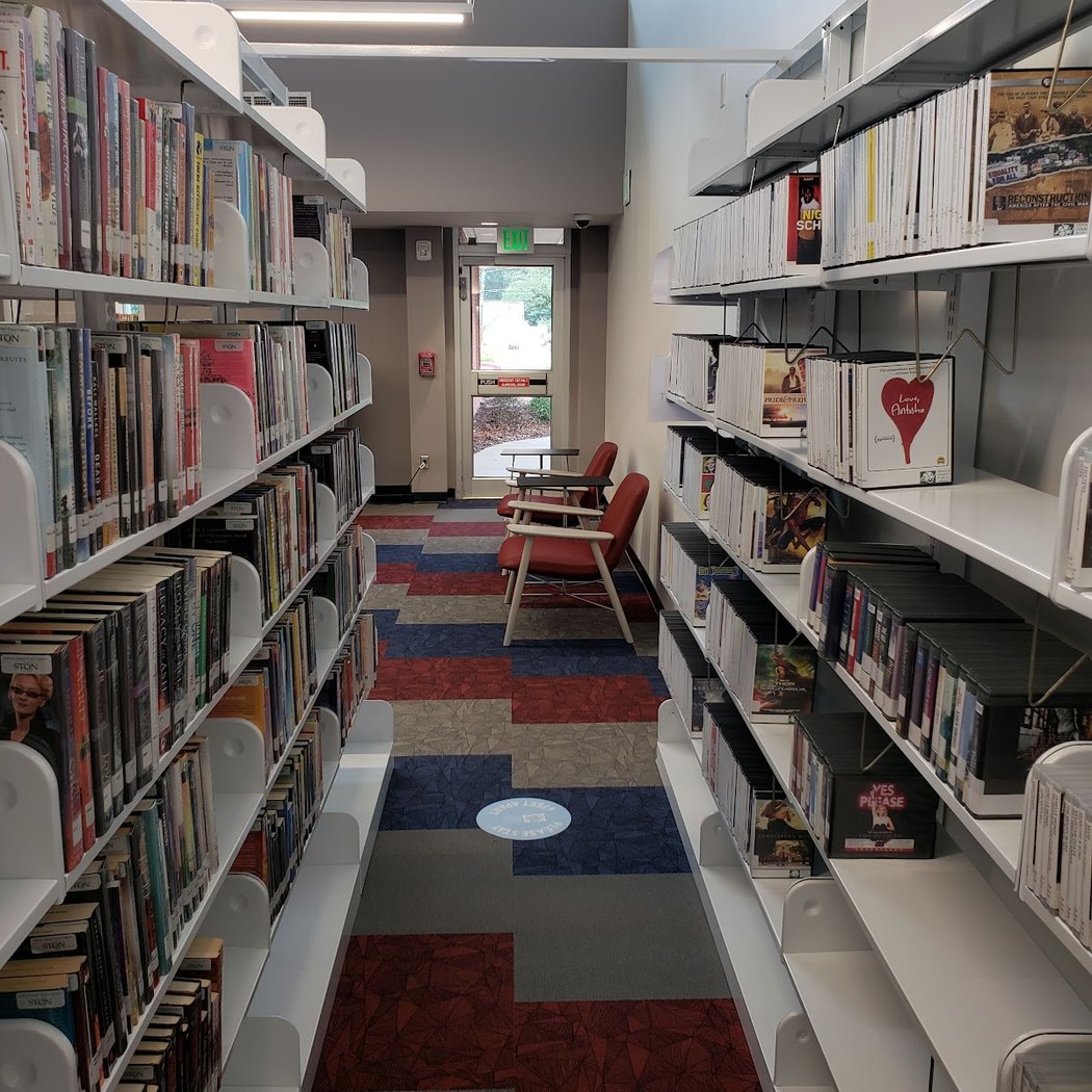 Stone Mountain-Sue Kellogg Library, DeKalb County Public Library 1