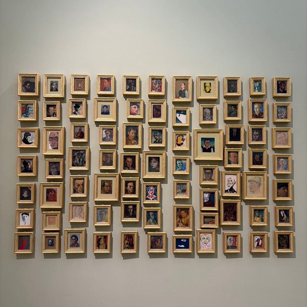 La mostra dedicata a Giovanni Gastel 1